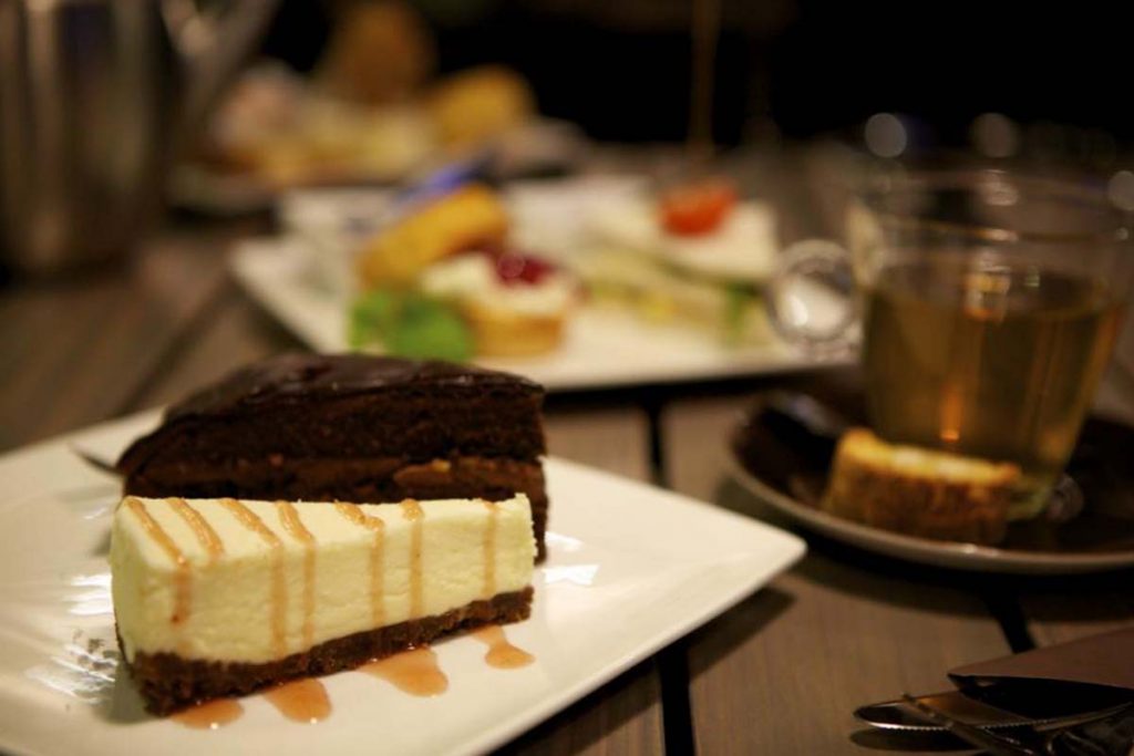 Cake eating at The Escape Room Rijswijk